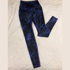 Lululemon multicolored high waisted leggings sz 6